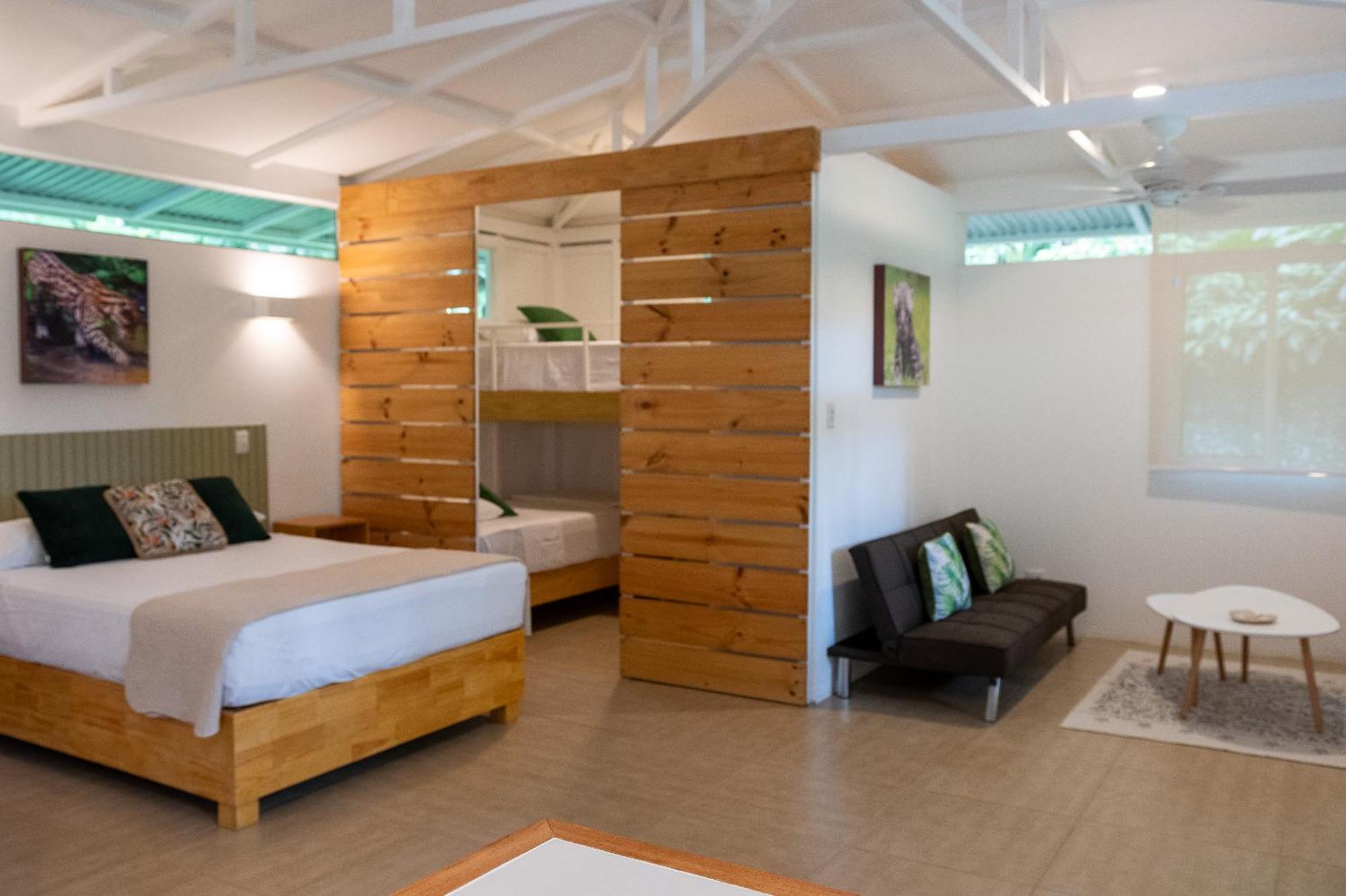 Jaguar Inn Bungalows Puerto Viejo de Talamanca Buitenkant foto