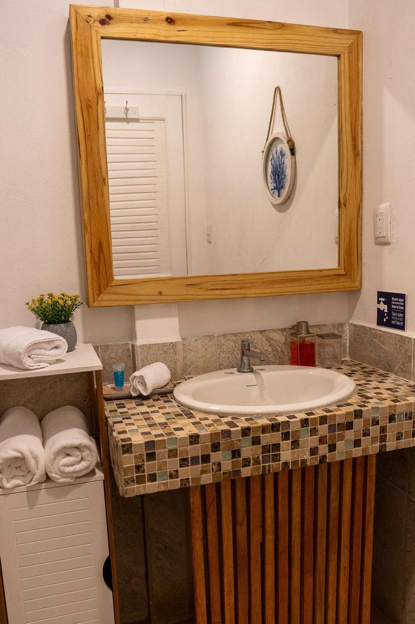 Jaguar Inn Bungalows Puerto Viejo de Talamanca Buitenkant foto