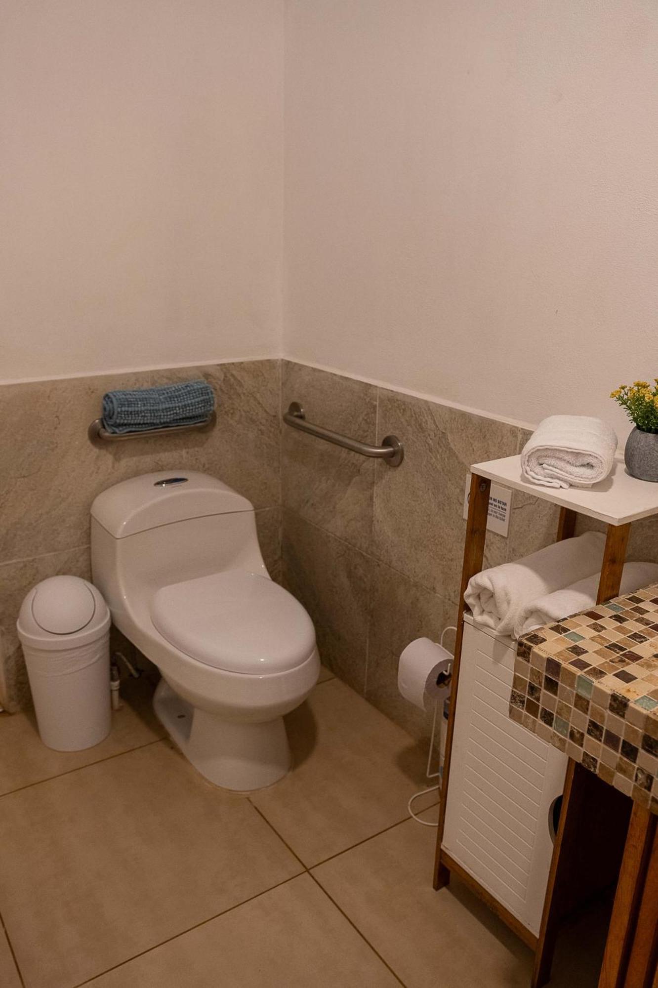 Jaguar Inn Bungalows Puerto Viejo de Talamanca Buitenkant foto